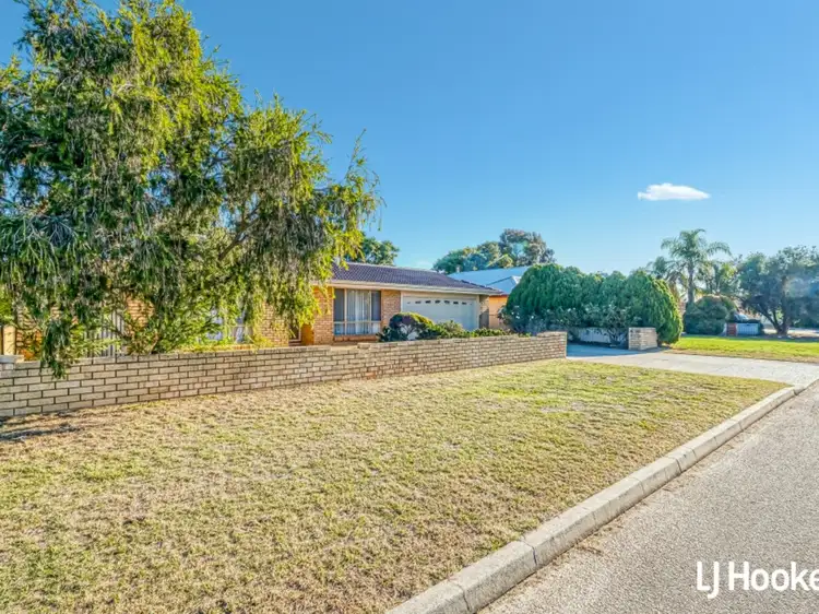 Fourth view of Homely house listing, 8 Aboyne Place, Seville Grove WA 6112