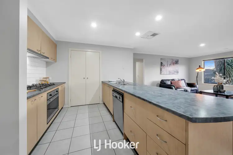 Fifth view of Homely house listing, 8 Robusta Avenue, Cranbourne VIC 3977