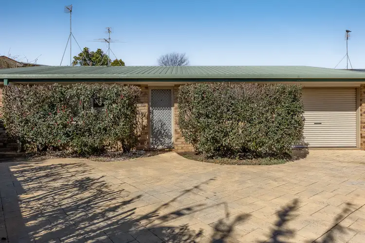 Main view of Homely unit listing, 2/5 Quinlan Court, Darling Heights QLD 4350