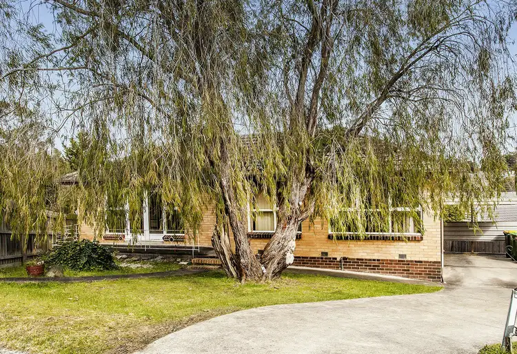 Main view of Homely house listing, 10 Masefield Avenue, Mooroolbark VIC 3138