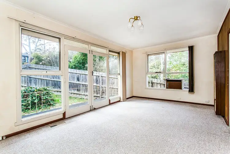 Second view of Homely house listing, 10 Masefield Avenue, Mooroolbark VIC 3138