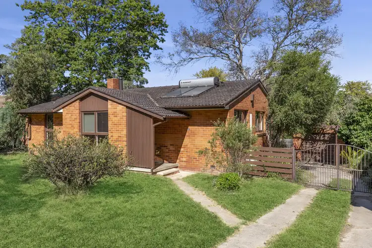 12 Wylly Place, Hughes ACT 2605