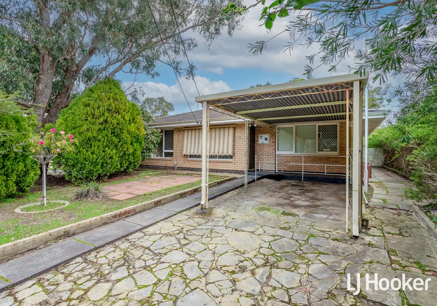 Main view of Homely semi-detached listing, 15 Arnott Court, Kelmscott WA 6111