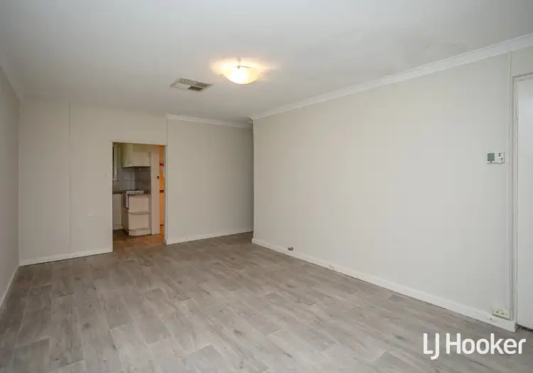 Fourth view of Homely semi-detached listing, 15 Arnott Court, Kelmscott WA 6111
