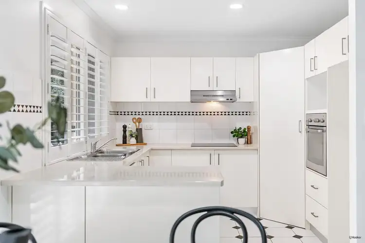 Seventh view of Homely house listing, 4 Fernleigh Court, Currumbin QLD 4223