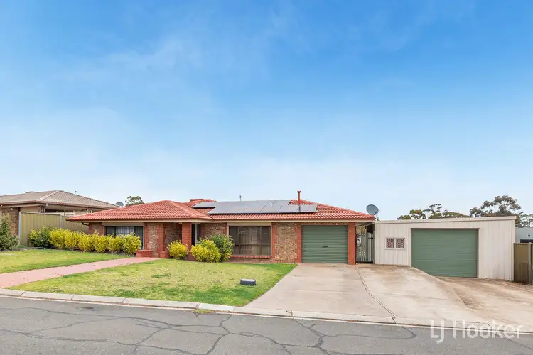 42 Ina Close, Craigmore SA 5114
