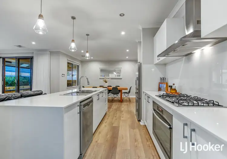 Seventh view of Homely house listing, 9 Calamocha Way, Piara Waters WA 6112