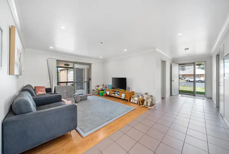 Third view of Homely house listing, 5 Sharlyn Crescent, Emerald QLD 4720