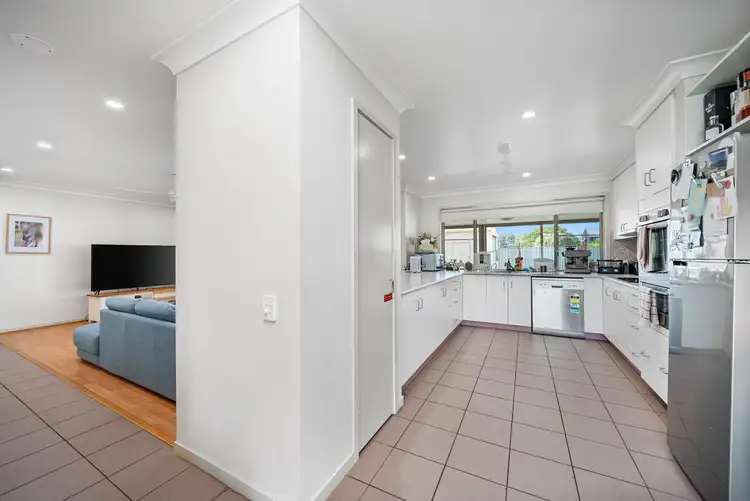 Fourth view of Homely house listing, 5 Sharlyn Crescent, Emerald QLD 4720