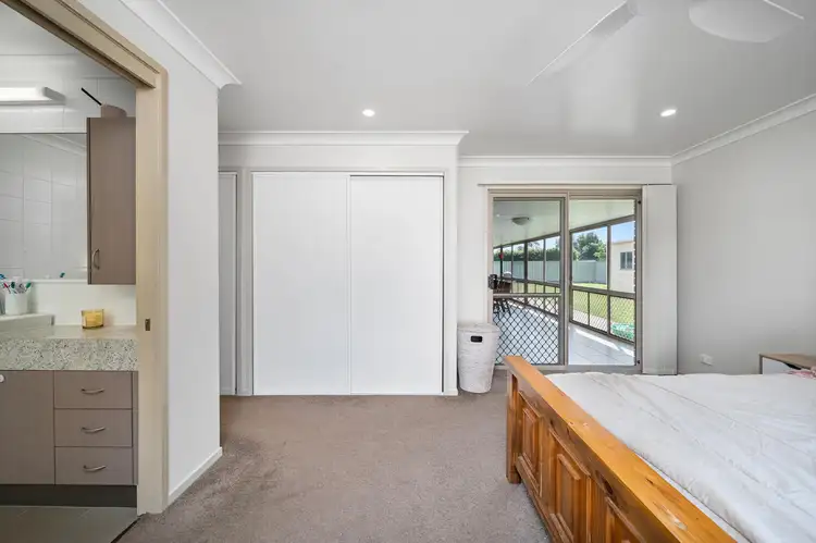 Sixth view of Homely house listing, 5 Sharlyn Crescent, Emerald QLD 4720