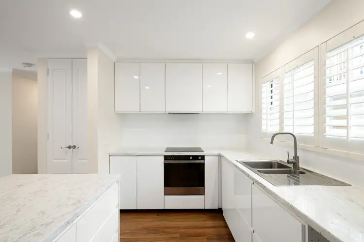 2/71 Foamcrest Avenue, Newport NSW 2106
