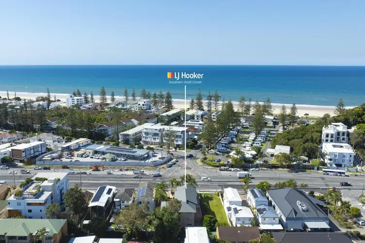 2/2032 Gold Coast Highway, Miami QLD 4220