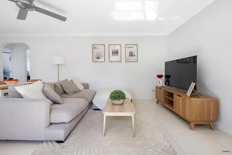 Fifth view of Homely unit listing, 2/2032 Gold Coast Highway, Miami QLD 4220