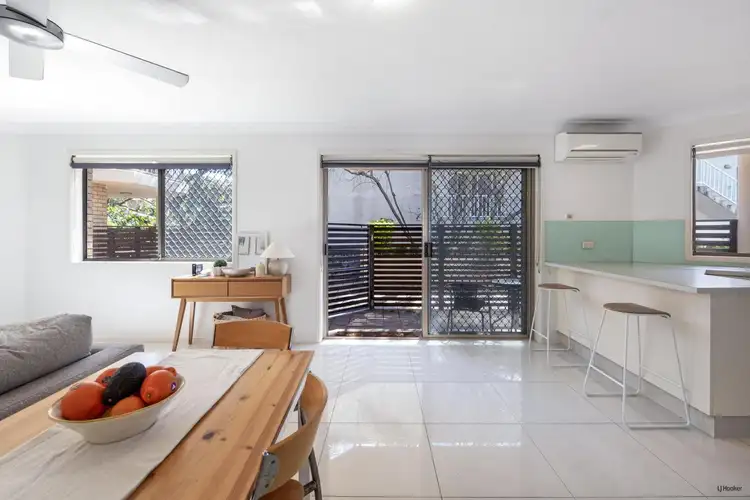 Sixth view of Homely unit listing, 2/2032 Gold Coast Highway, Miami QLD 4220