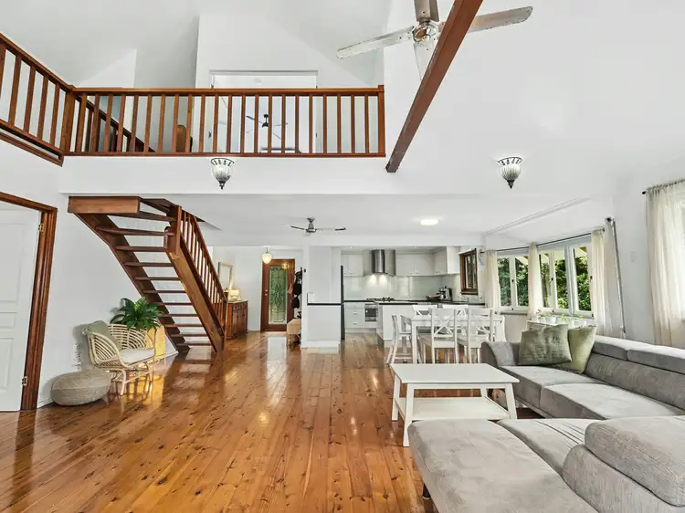302 Toogood Road, Bayview Heights QLD 4868