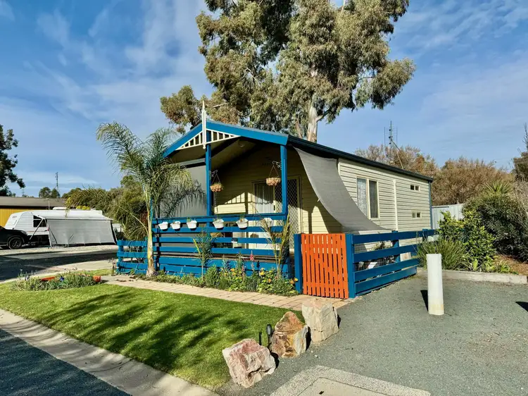 Cabin 15 25-51 Crescent Street, Echuca VIC 3564
