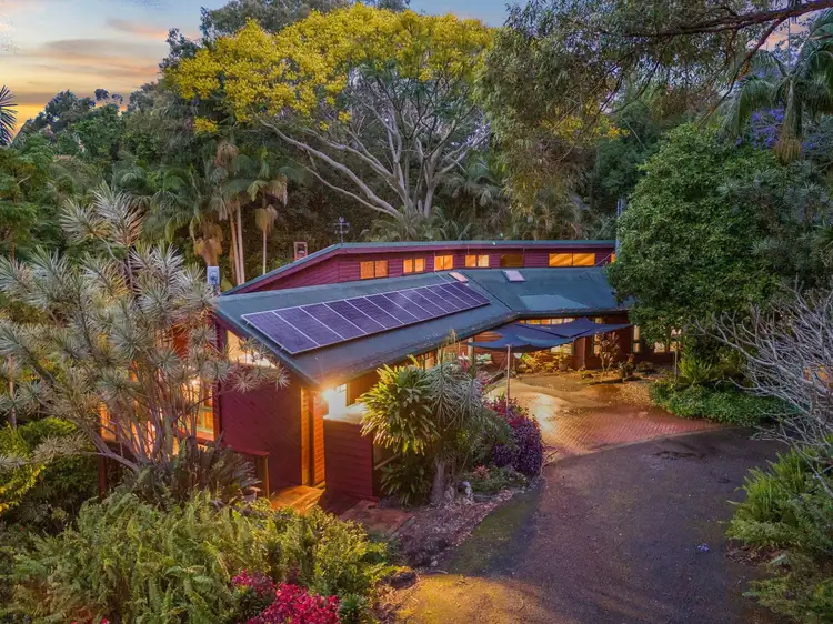 18 Hillcrest Drive