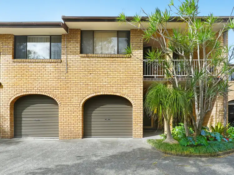 Main view of Homely unit listing, 2/22 The Avenue, Corrimal NSW 2518