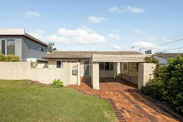 29 Kneale Street, Holland Park West QLD 4121