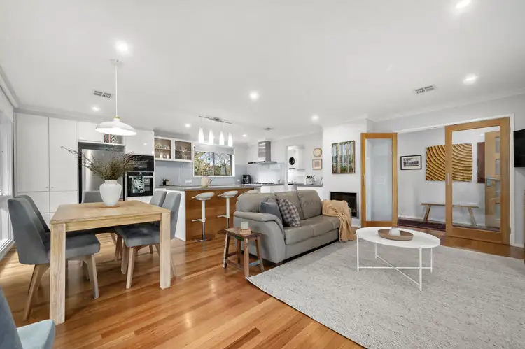 Fifth view of Homely house listing, 2 Kirkland Circuit, Macgregor ACT 2615