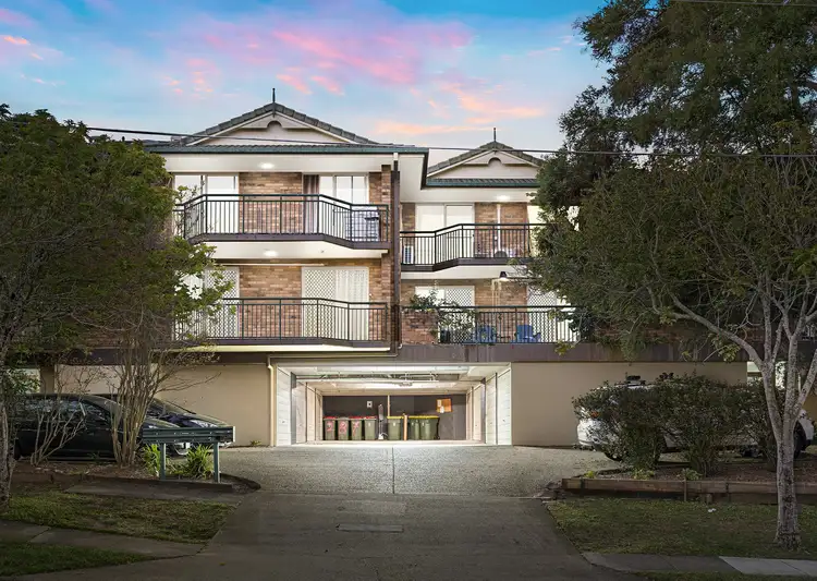 4/24 Depper St, St Lucia QLD 4067