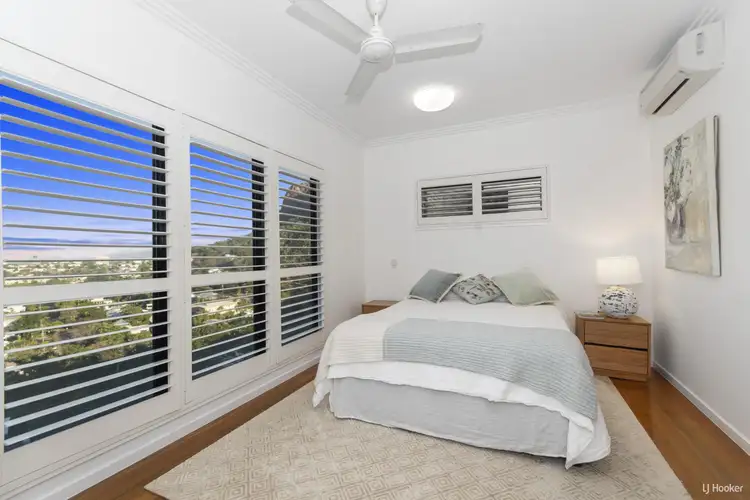 Seventh view of Homely house listing, 2/5 Glamis Court, Castle Hill QLD 4810