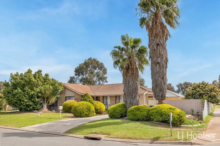 16 Collins Court, Pooraka SA 5095