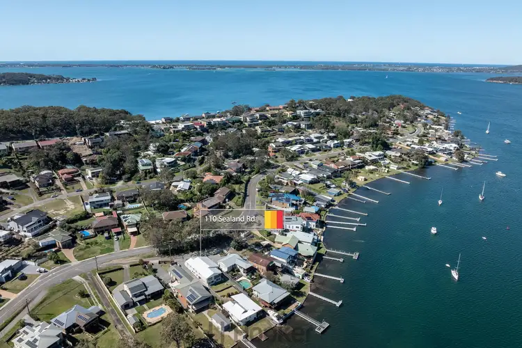 110 Sealand Road, Fishing Point NSW 2283
