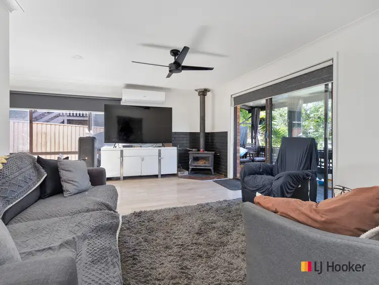 Fifth view of Homely house listing, 10 Johnson Place, Surf Beach NSW 2536