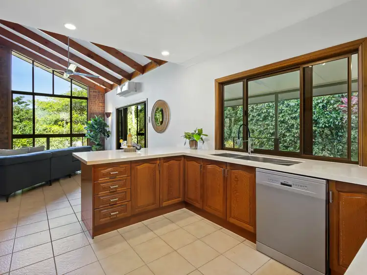 Fifth view of Homely house listing, 2 Cycas Close, Kamerunga QLD 4870