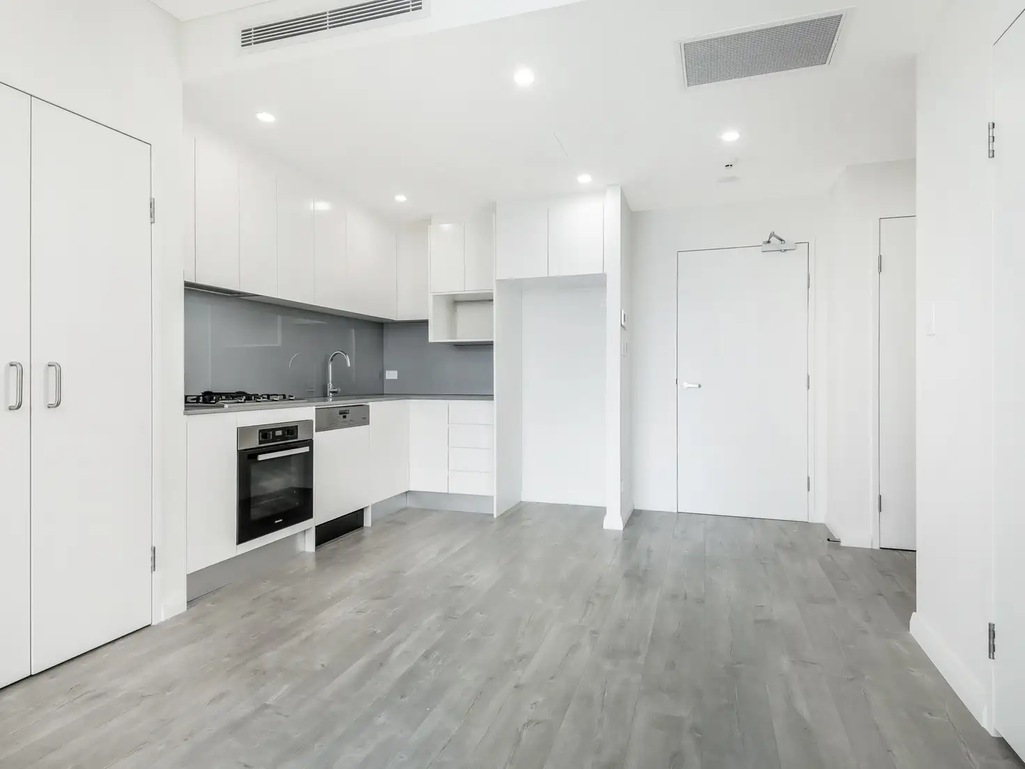 Main view of Homely unit listing, 302/5 Bidjigal Road, Arncliffe NSW 2205