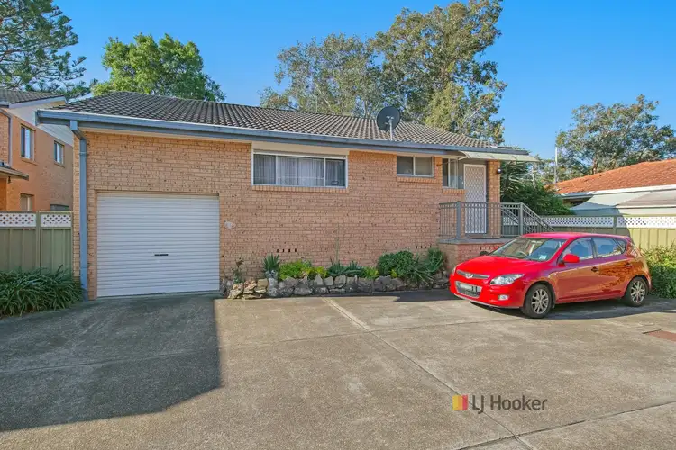 Second view of Homely house listing, 6/46-48 Natuna Avenue, Budgewoi NSW 2262