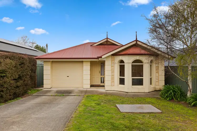 17 Margaret Court