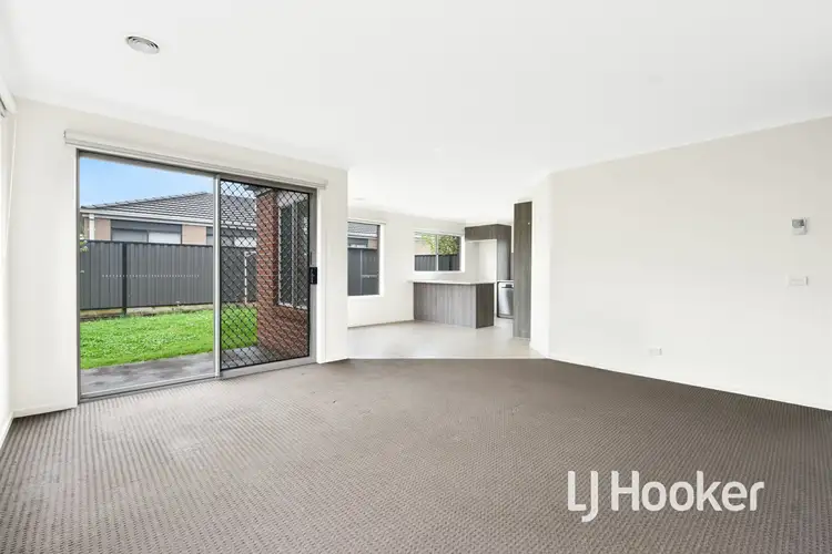 Fifth view of Homely house listing, 16 Hillsborough Crescent, Berwick VIC 3806