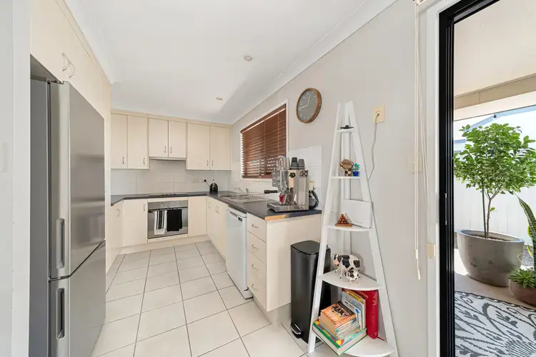 Fifth view of Homely house listing, 2/23 Desgrand Street, Emerald QLD 4720