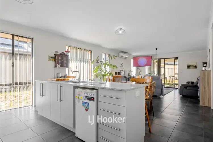 Fifth view of Homely house listing, 2 Pisces Way, Australind WA 6233
