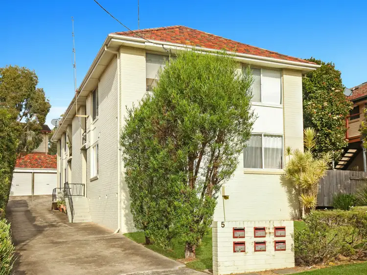 Main view of Homely apartment listing, 5/5 Kelvin Road, Coniston NSW 2500