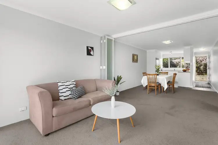 Fifth view of Homely house listing, 2 Cabena Court, Belconnen ACT 2617