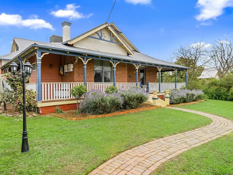64 Allanan Street, Young NSW 2594