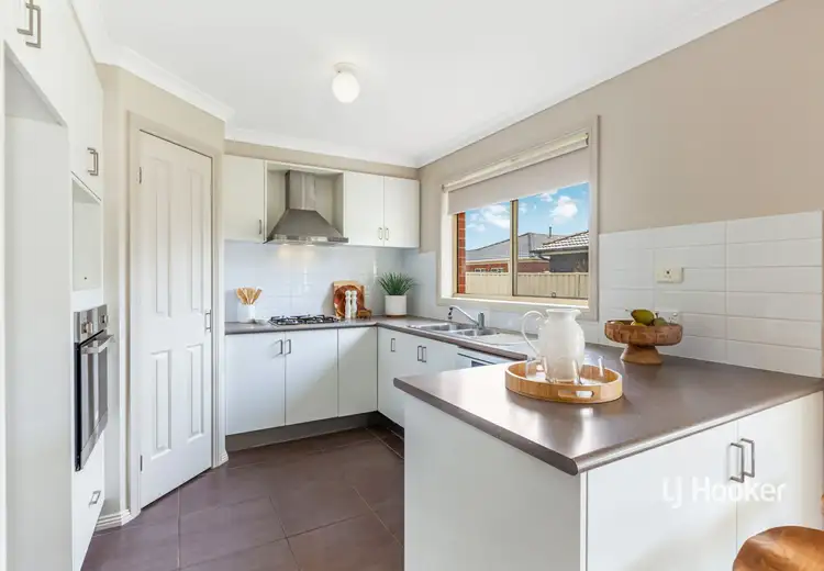 Fifth view of Homely house listing, 39 Pauline Way, Kilmore VIC 3764
