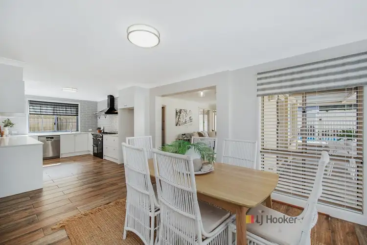Fifth view of Homely house listing, 2 Begonia Place, Woongarrah NSW 2259