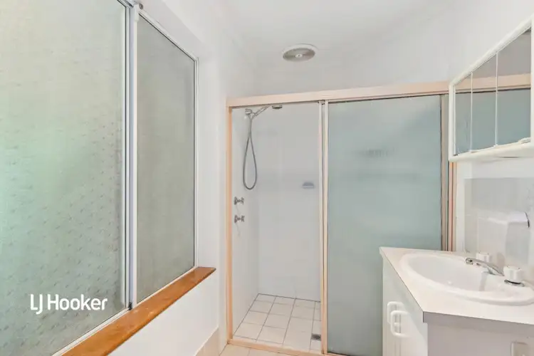 Fifth view of Homely house listing, 19 Ina Close, Craigmore SA 5114
