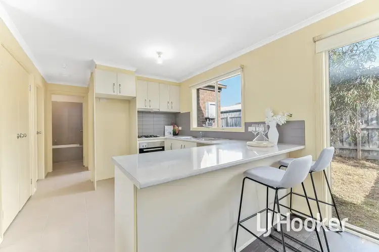 Fourth view of Homely unit listing, 2/30 Bride Avenue, Hampton Park VIC 3976