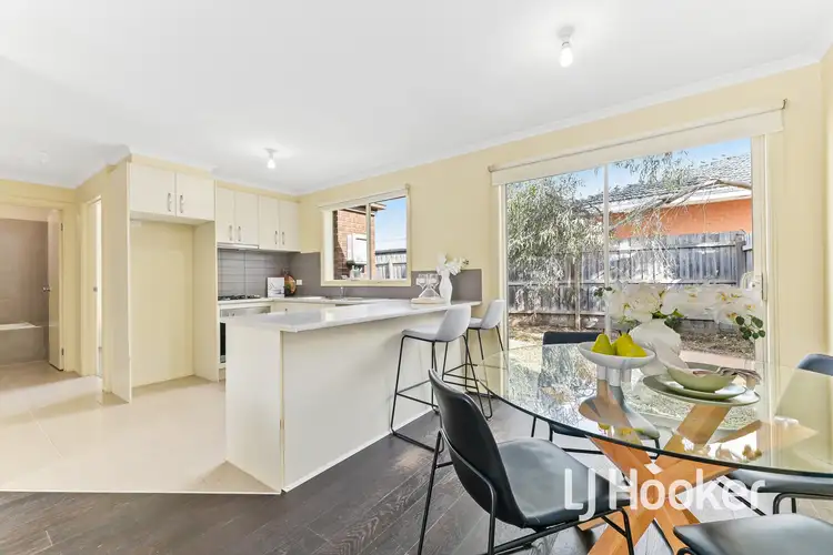 Sixth view of Homely unit listing, 2/30 Bride Avenue, Hampton Park VIC 3976