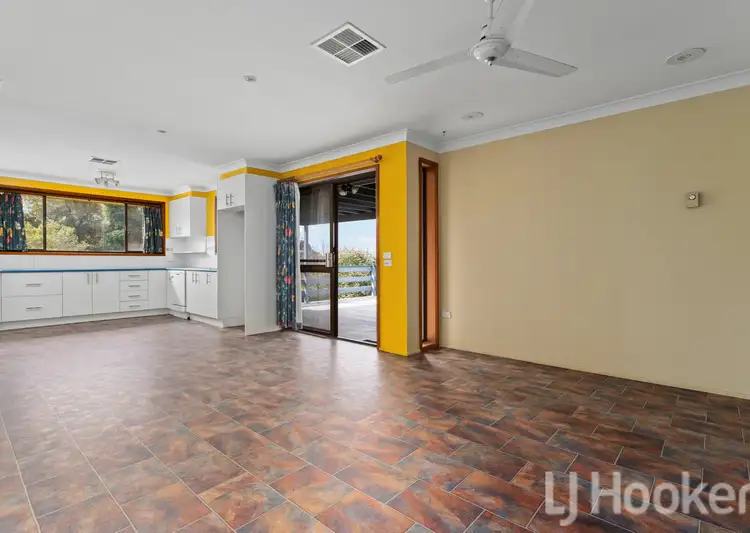Seventh view of Homely house listing, 9 De Lisle Place, West Bathurst NSW 2795