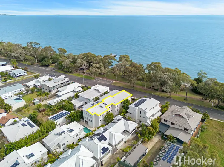 Unit 4/541 Esplanade, Urangan QLD 4655