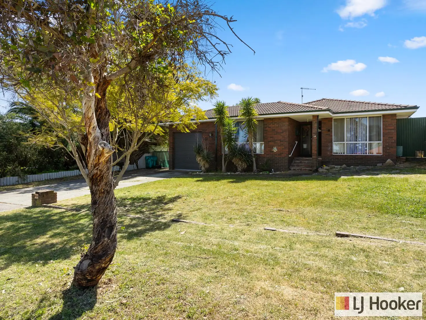 Main view of Homely house listing, 28 Mandfield Way, Parmelia WA 6167
