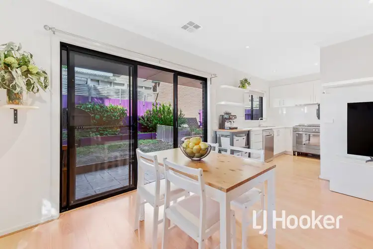 Fifth view of Homely townhouse listing, 8/30 Central Road, Hampton Park VIC 3976