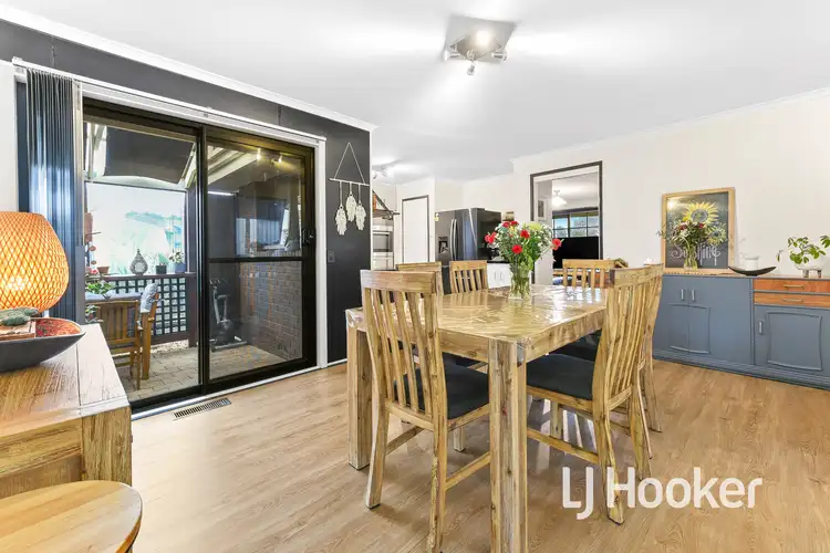 Fourth view of Homely house listing, 2 Dalvana Court, Hampton Park VIC 3976