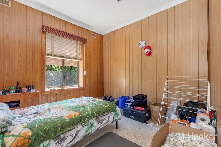 26 Peterswool Road